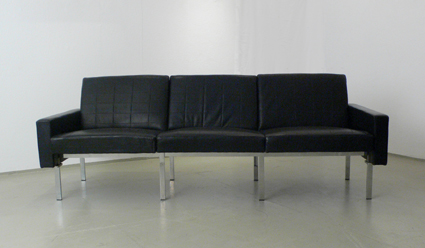 3-er-Ledersofa.jpg
