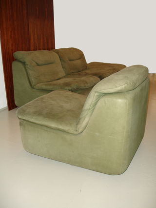 Knollcouch1w.jpg