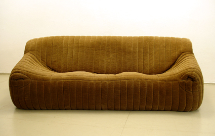 Sofa1.jpg