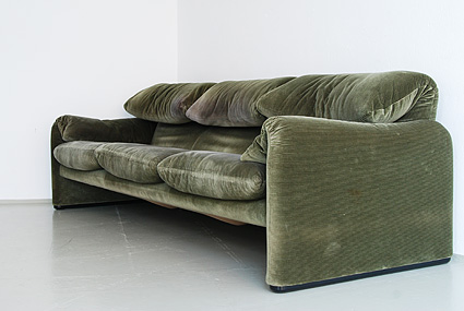 couch02.jpg