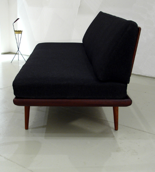 daen_couch_1.jpg