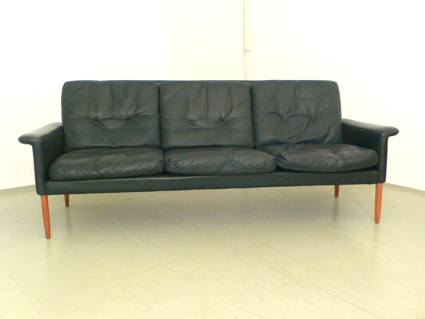 gruene-ledercouch3.jpg