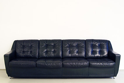 ledercouch02.jpg