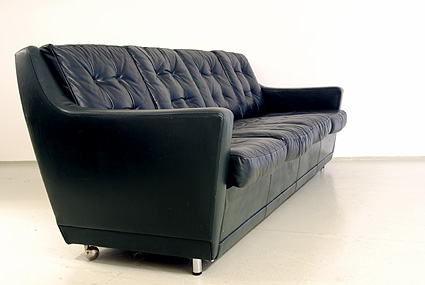 ledercouch03.jpg